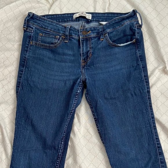 Hollister Jeans - Picture 1 of 2